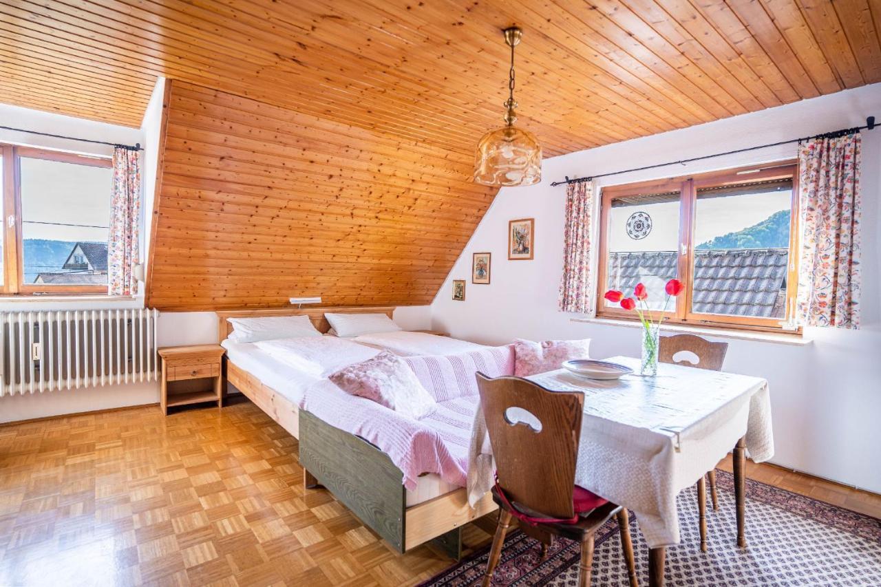 Zum Torkelhaus Hotell Sipplingen Exteriör bild