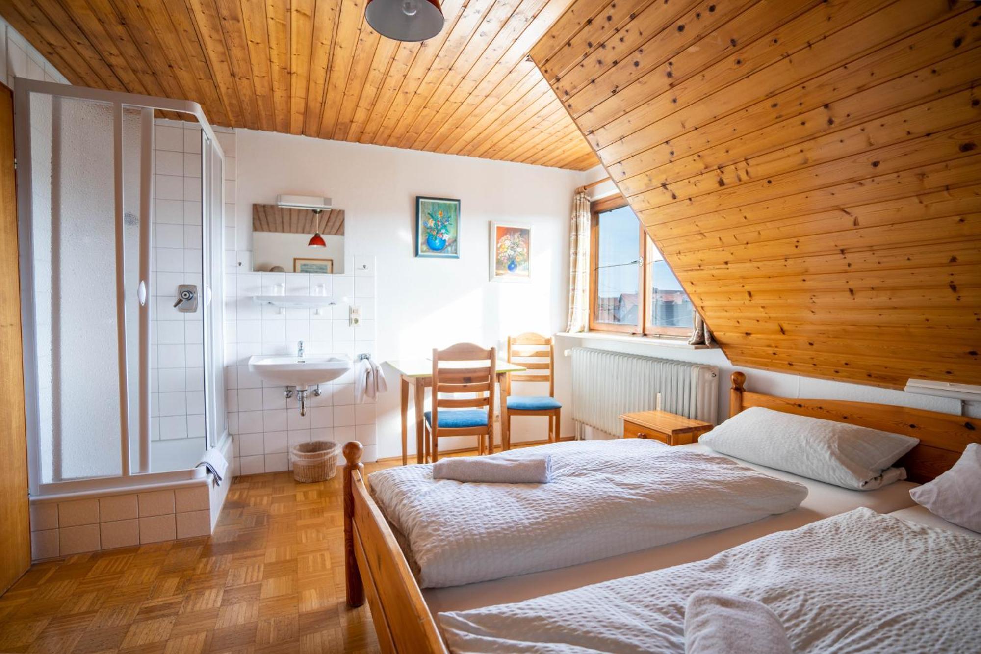 Zum Torkelhaus Hotell Sipplingen Exteriör bild