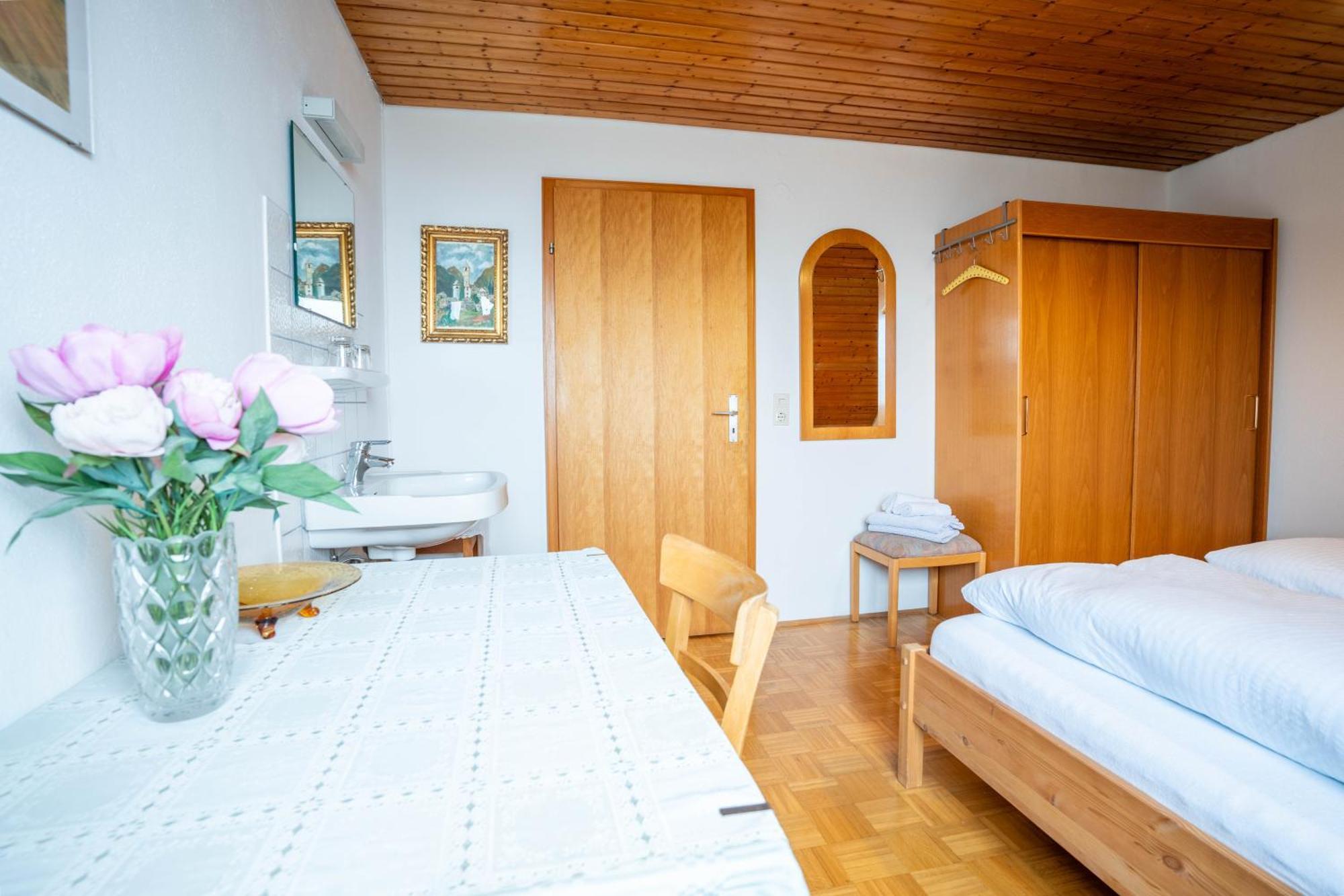 Zum Torkelhaus Hotell Sipplingen Exteriör bild