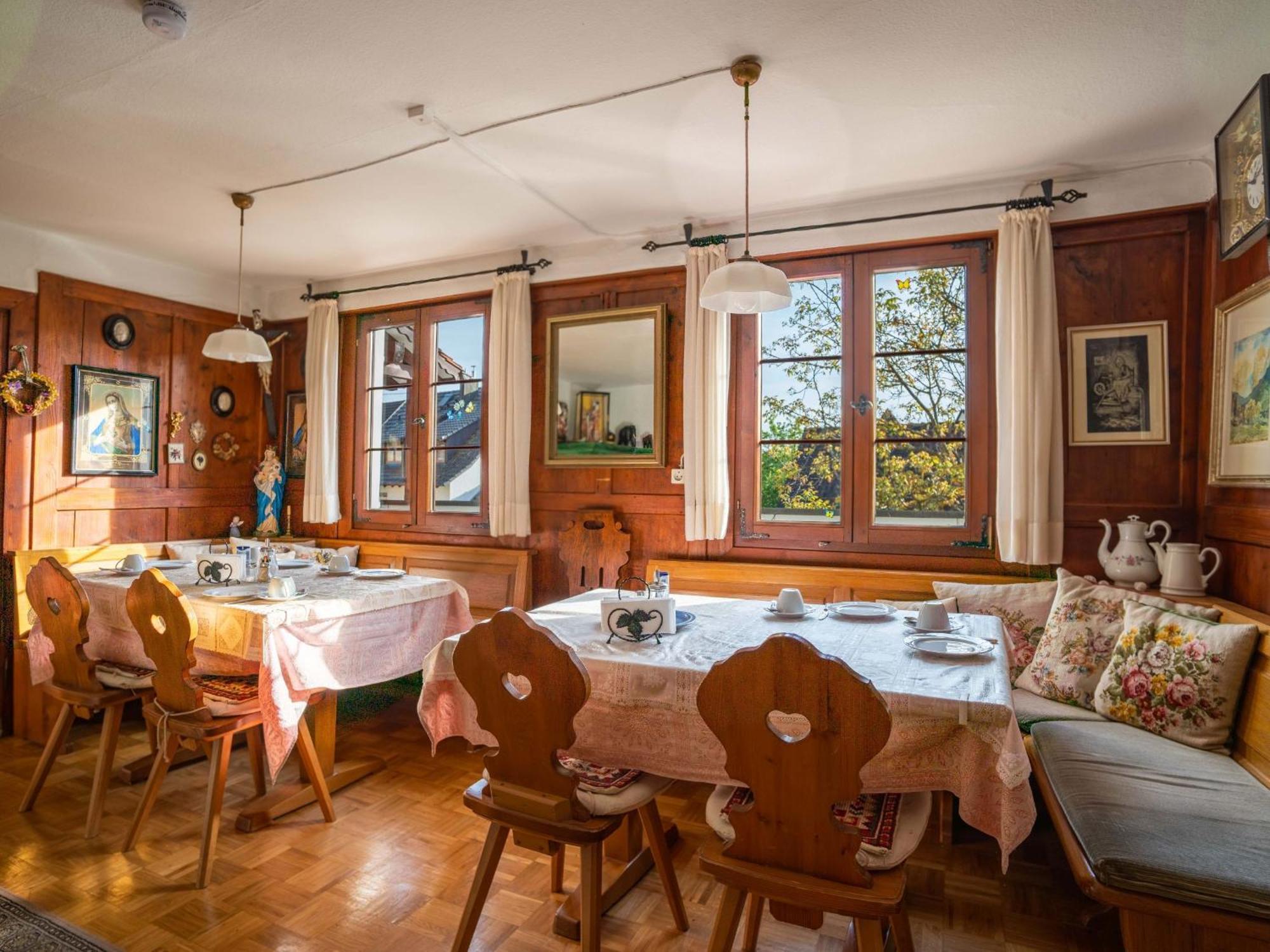 Zum Torkelhaus Hotell Sipplingen Exteriör bild