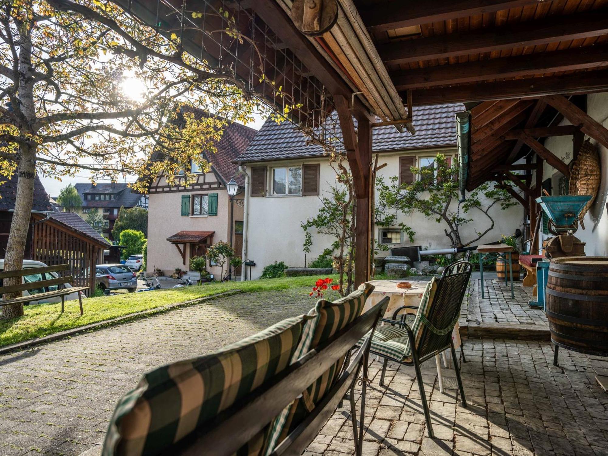 Zum Torkelhaus Hotell Sipplingen Exteriör bild